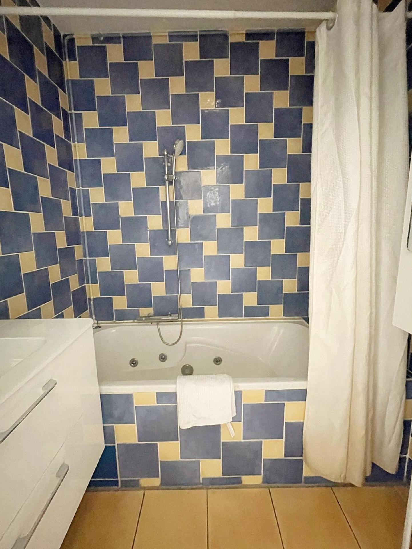 Superbe Apart 2 Rooms Lumineaux Parking Casa Лион Екстериор снимка